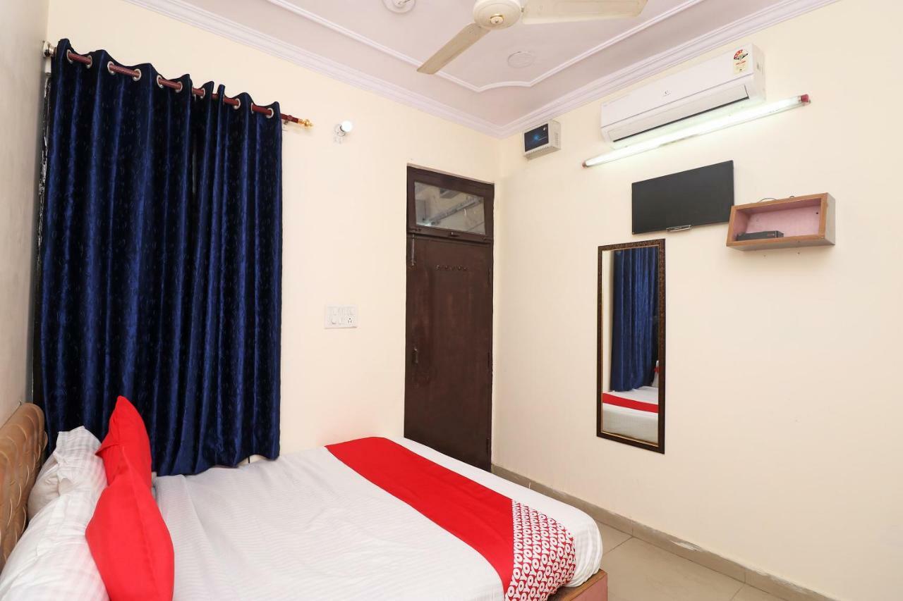 Oyo 30288 Hotel Moon Palace Lucknow Exterior foto